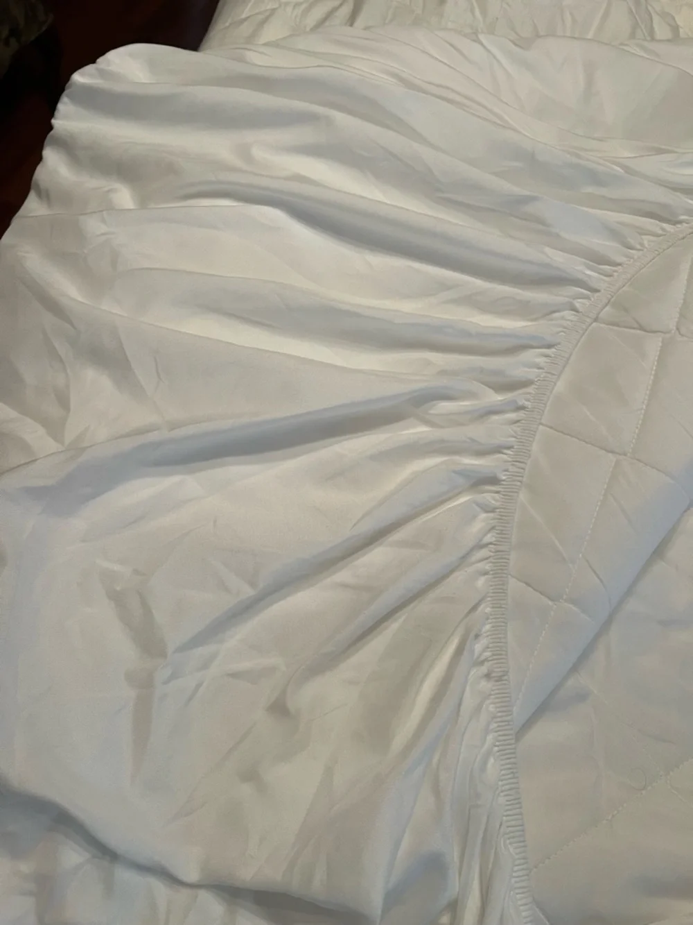 White Quilted mattress protector, King